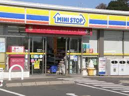 コンビニ　ミニストップ深谷小前田店（コンビニ）まで123m