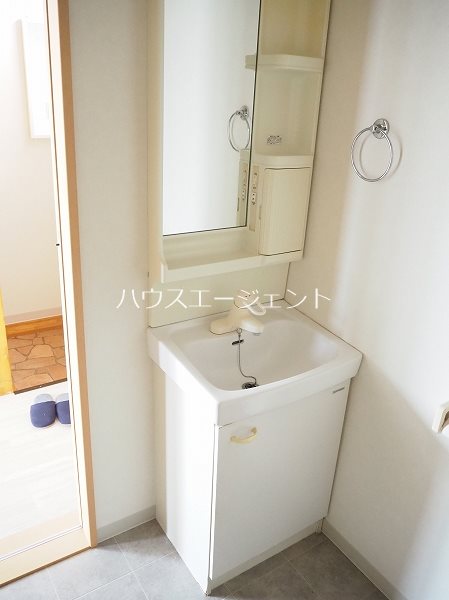 洗面設備　独立洗面台もありでこのお家賃です☆