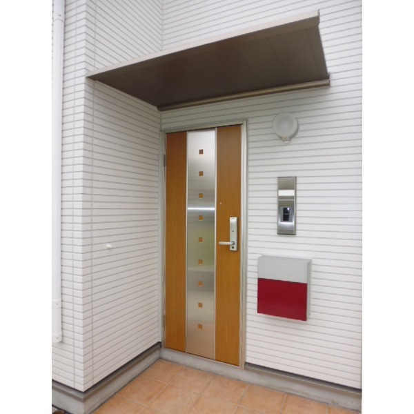 建物外観　玄関