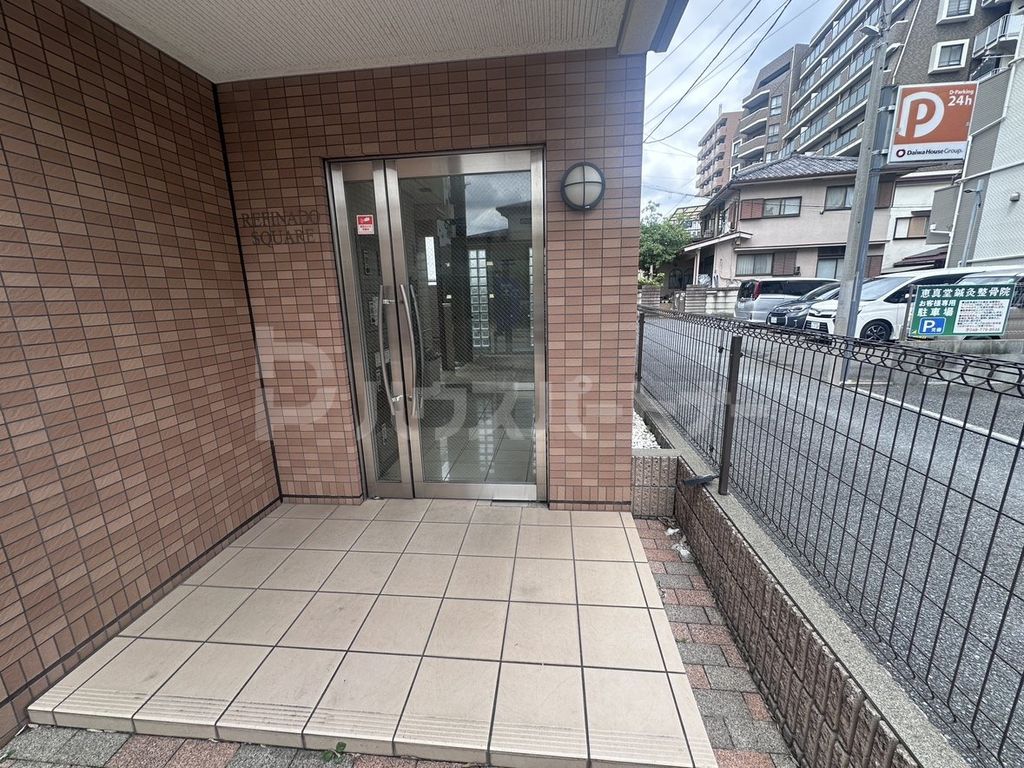 エントランス　エントランス