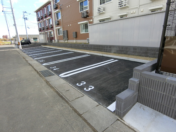 駐車場　駐車場