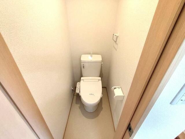 クレアフォーチュン中江のトイレ写真