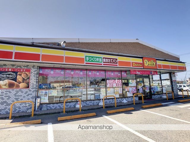 コンビニ　デイリーヤマザキ金沢大徳店（コンビニ）まで798m