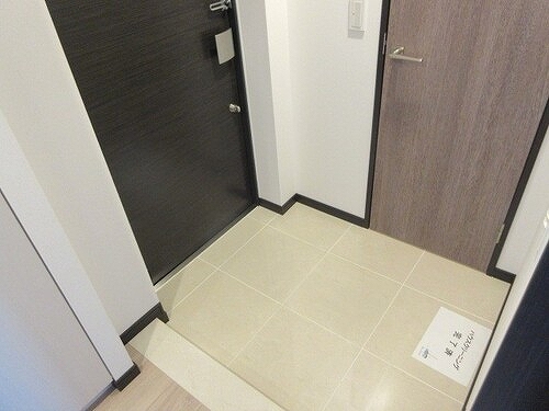 玄関　玄関　※2024年01月の写真