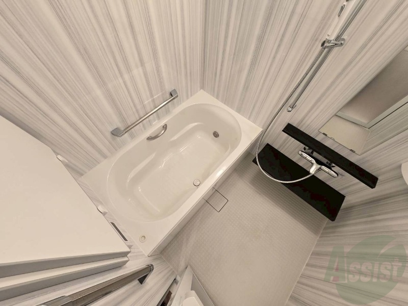 バス・シャワールーム　お風呂になります。一日の疲れを癒してくださいね。