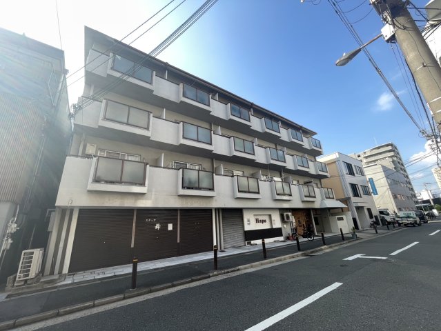 建物外観　閑静な住宅街にあるマンションです
