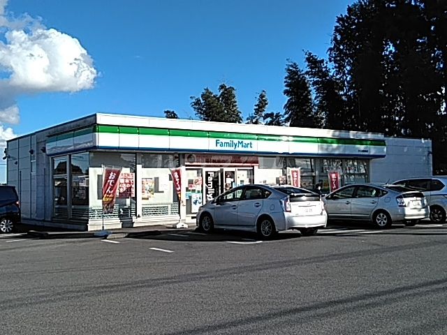 コンビニ　ファミリーマート さくら蒲須坂店（コンビニ）まで792m