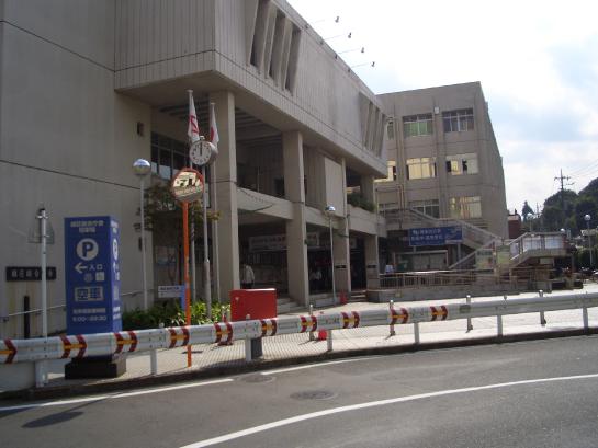 役所　区役所（役所）まで481m