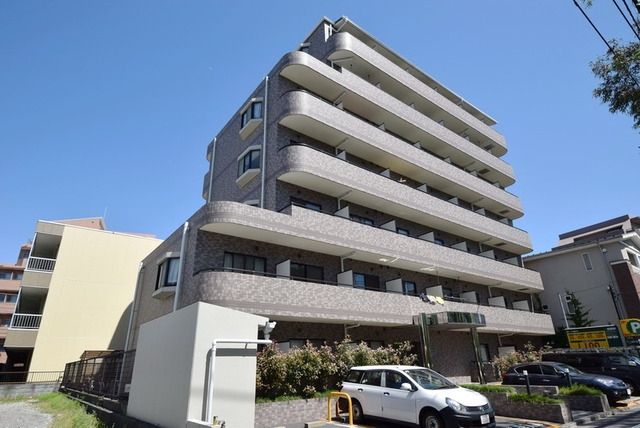 建物外観　7階建てＲＣ造マンション