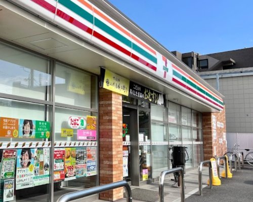 コンビニ　セブンイレブン 練馬下石神井6丁目店（コンビニ）まで560m