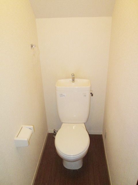 トイレ　別部屋参考写真