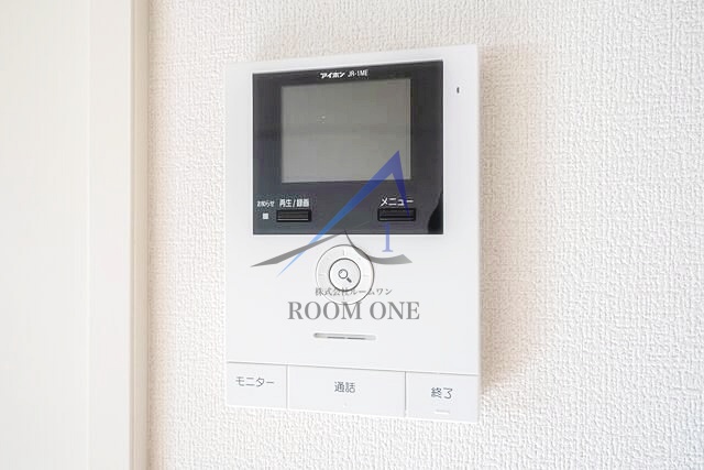 セキュリティ　モニター付きインターホンです。