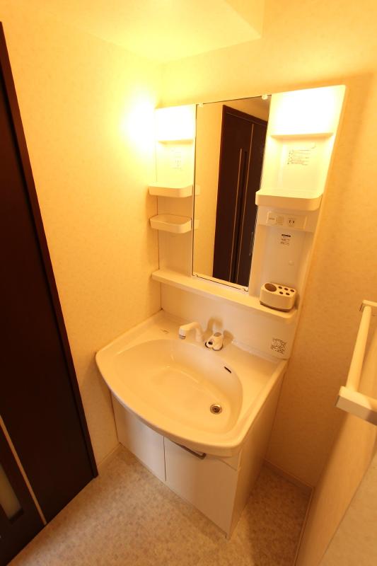 洗面設備　同タイプ（参考写真）※現況優先