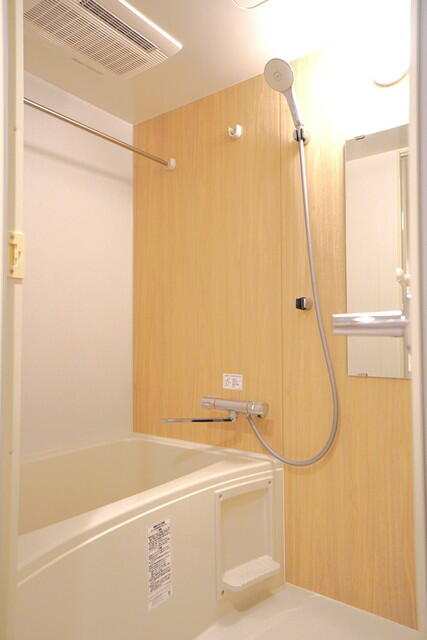 バス・シャワールーム　※写真は同タイプ住戸です。