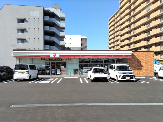 コンビニ　セブンイレブン　松山姫原３丁目（コンビニ）まで350m