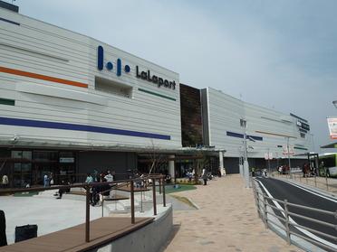 ショッピングセンター　京王百貨店ららぽーと富士見店（ショッピングセンター）まで2714m