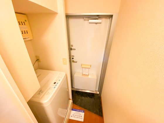 玄関　※別部屋の写真です