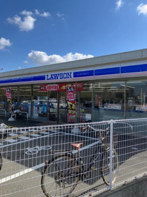 コンビニ　ローソン岸和田土生町一丁目店（コンビニ）まで412m