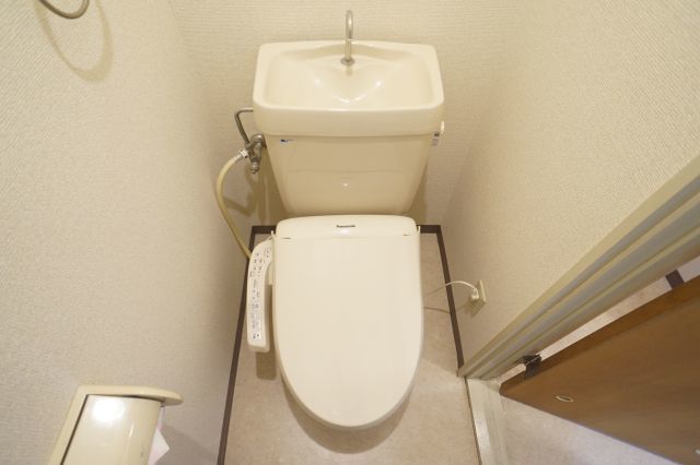 トイレ　同物件別部屋写真（実際は現況を優先いたします）