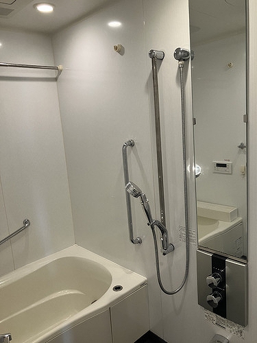 バス・シャワールーム　ユニットバス　※2026年7月の写真