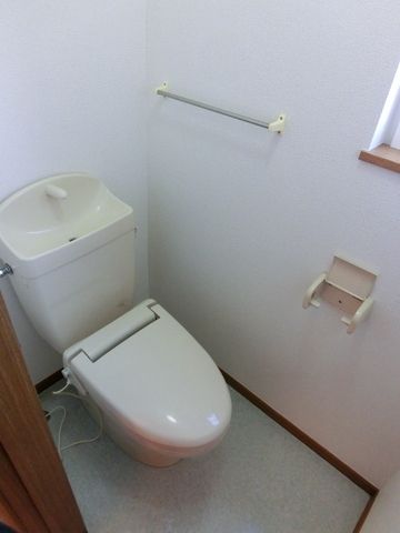 トイレ　換気窓付き洋式トイレ