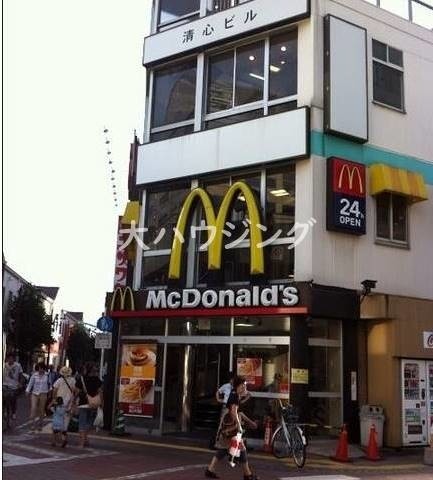 飲食店　マクドナルド東急蒲田駅前店（飲食店）まで966m