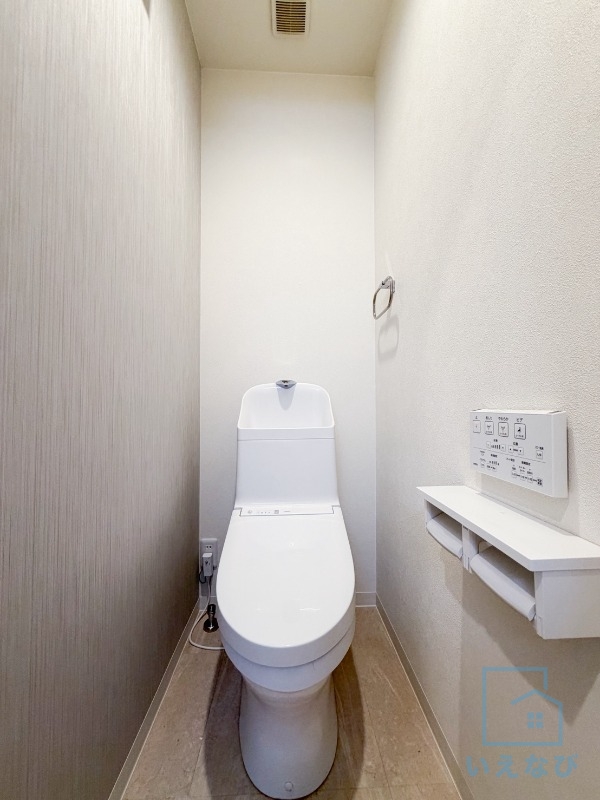 近鉄奈良線 石切駅 徒歩1分 3階建 築3年のトイレ写真