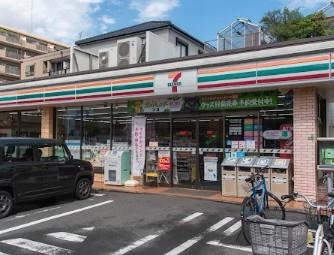 コンビニ　セブンイレブン 足立梅田2丁目店（コンビニ）まで199m