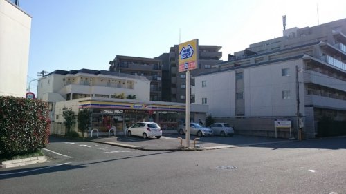 コンビニ　ミニストップ 南台5丁目店（コンビニ）まで947m