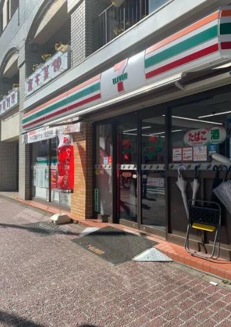 コンビニ　セブンイレブン 南麻布店（コンビニ）まで246m