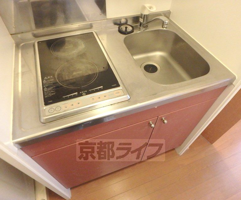 レオパレスナイズ紫竹のキッチン写真
