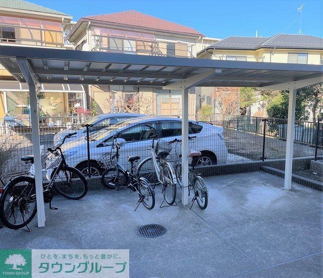 その他共有部分　屋根付き駐輪場