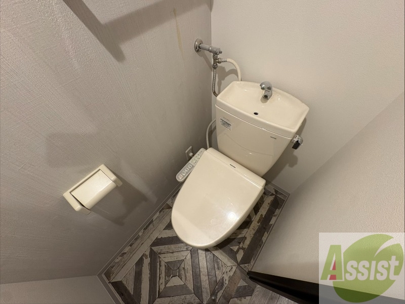 トイレ　トイレです。ウォシュレット付を探している方、おすすめです。