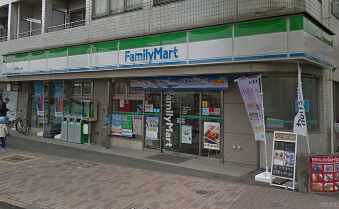 コンビニ　ファミリーマート 玉川上水駅南口店（コンビニ）まで222m