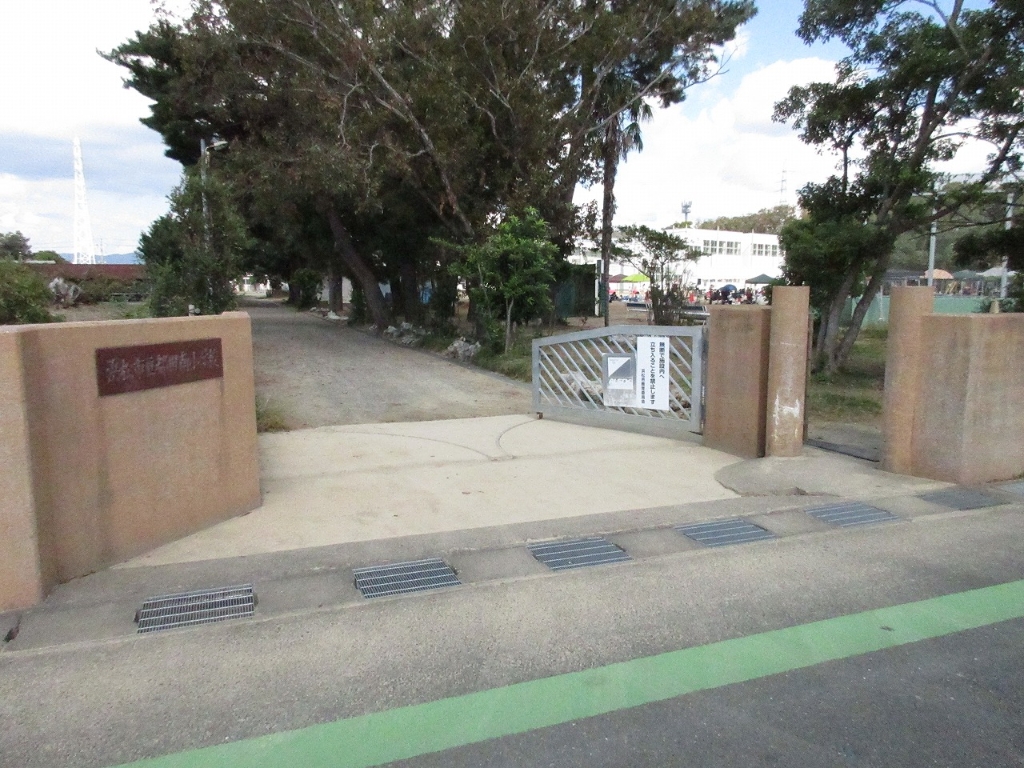 小学校　浜松市立都田南小学校（小学校）まで852m