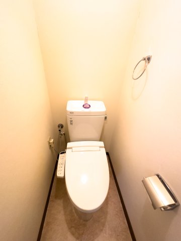 リーガル弁天町のトイレ写真