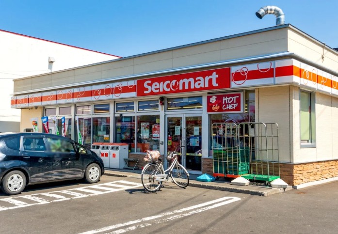 コンビニ　セイコーマート元町北18条店（コンビニ）まで326m