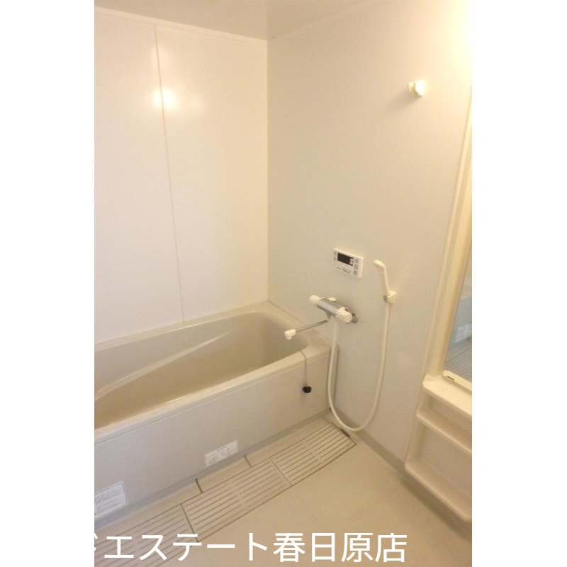 バス・シャワールーム　追い焚き機能付き