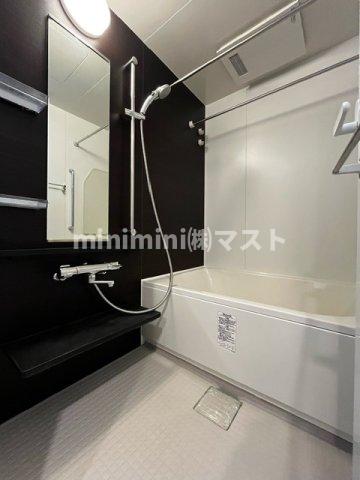地下鉄御堂筋線 大国町駅 徒歩12分 15階建 築9年の風呂写真