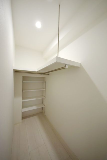 収納　写真は同タイプ住居です
