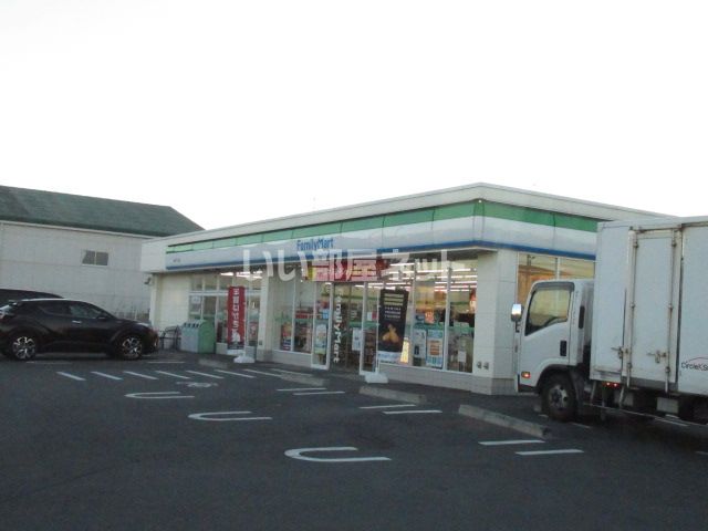 コンビニ　ファミリーマート 焼津下小田店（コンビニ）まで294m