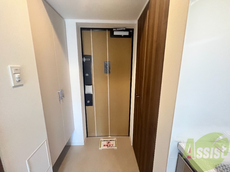 ワールドアイ大阪West Gateの玄関写真