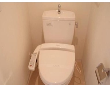 トイレ　清潔感のあるトイレです