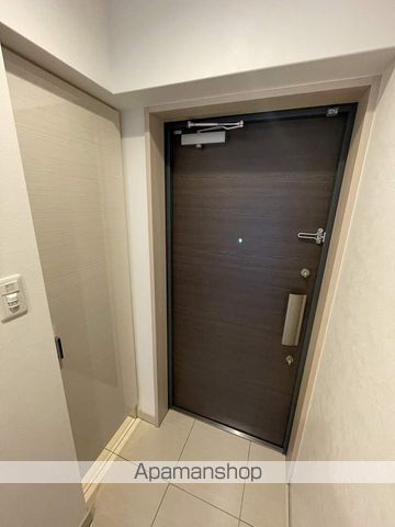ＪＲ大阪環状線 福島駅 徒歩8分 12階建 築4年の玄関写真