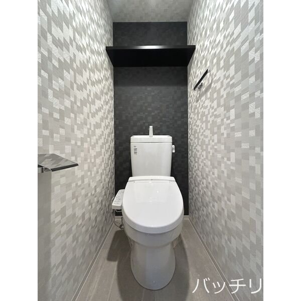 地下鉄東山線 今池駅 徒歩5分 10階建 築5年のトイレ写真
