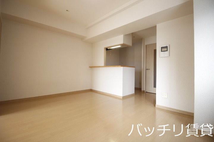 居室・リビング　画像は別号室イメージの為、現況を優先いたします。