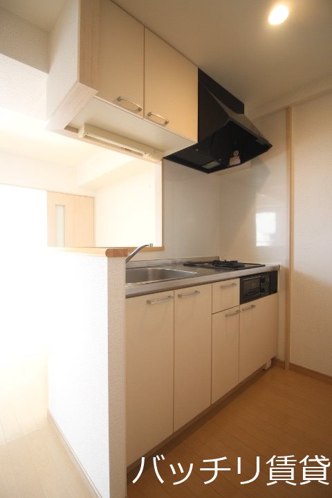 キッチン　画像は別号室イメージの為、現況を優先いたします。
