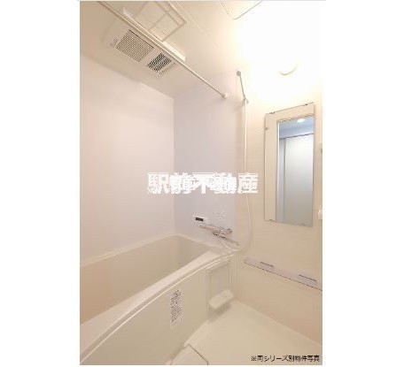 エレガンテブリッサ姪浜駅南の風呂写真