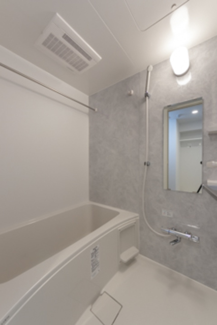 バス・シャワールーム　※写真は同タイプ住戸です。