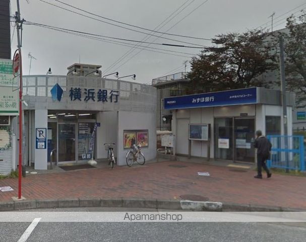 銀行　（株）横浜銀行／善行支店（銀行）まで421m